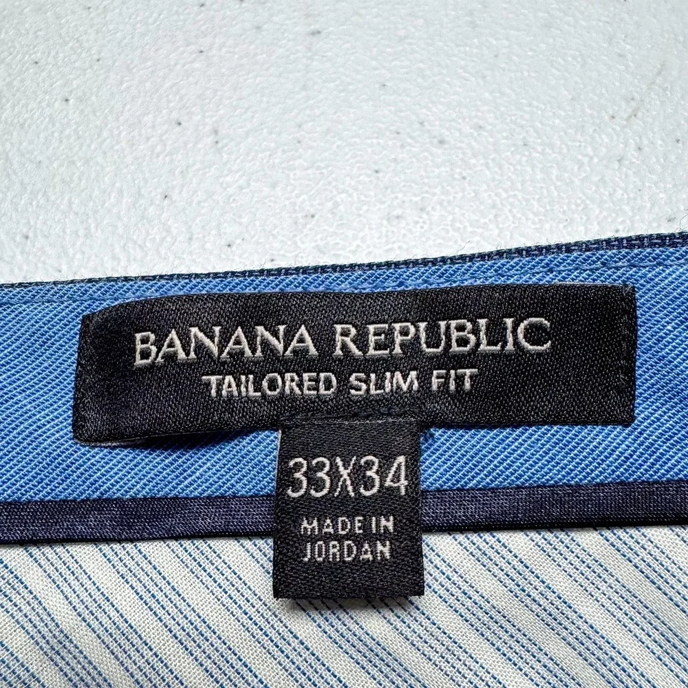 Banana Republic brand banana
